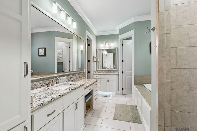 16094 Redstone Dr, Pride, LA 70770