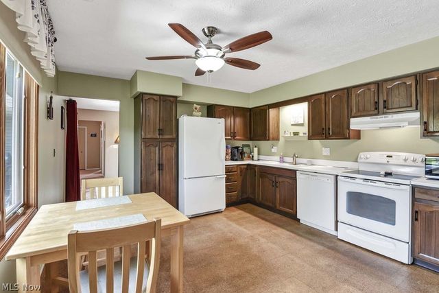 13964 Olde Orchard Road, Strongsville, OH 44136