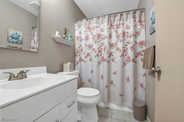 13964 Olde Orchard Road, Strongsville, OH 44136