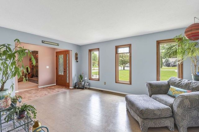 13964 Olde Orchard Road, Strongsville, OH 44136