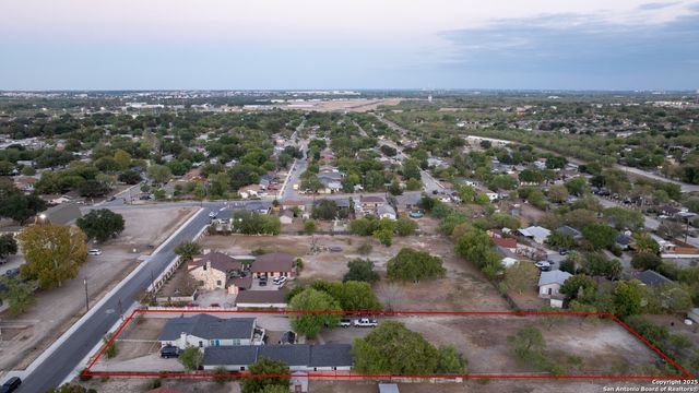 378 E Petaluma BLVD, San Antonio, TX 78221