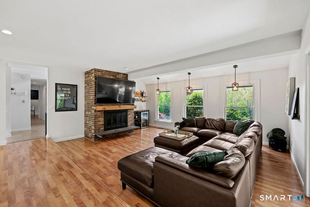 110 Stanley Drive, Glastonbury, CT 06033