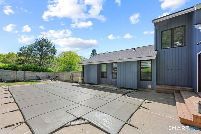 110 Stanley Drive, Glastonbury, CT 06033