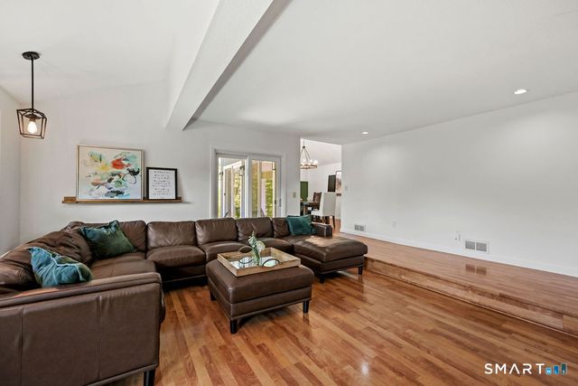 110 Stanley Drive, Glastonbury, CT 06033