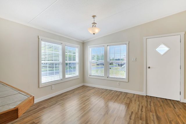 1032 Palm Dr., Conway, SC 29526