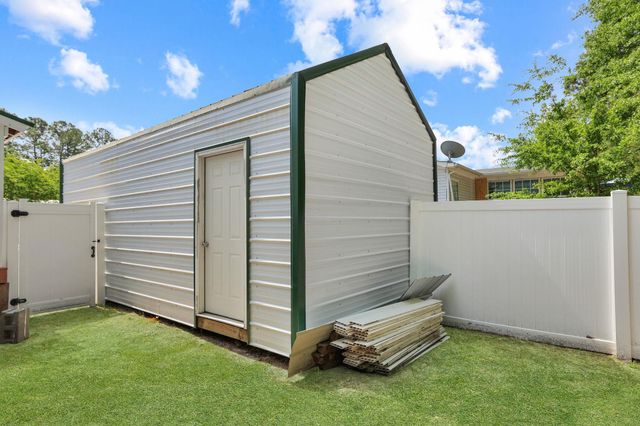 1032 Palm Dr., Conway, SC 29526