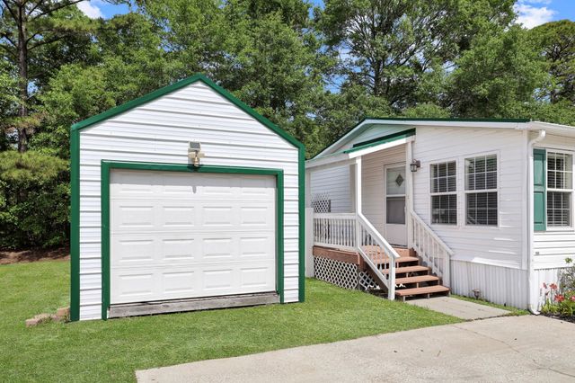 1032 Palm Dr., Conway, SC 29526