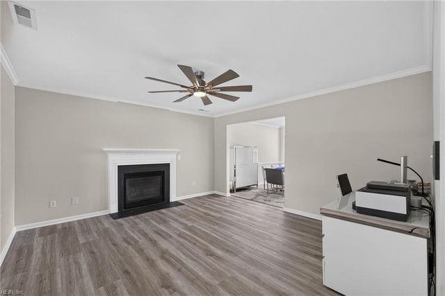 1428 Gust LN, Chesapeake, VA 23323