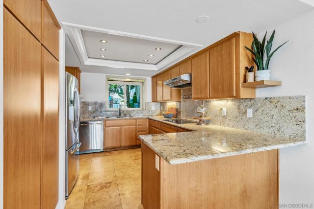 57 Tunapuna Ln, Coronado, CA 92118