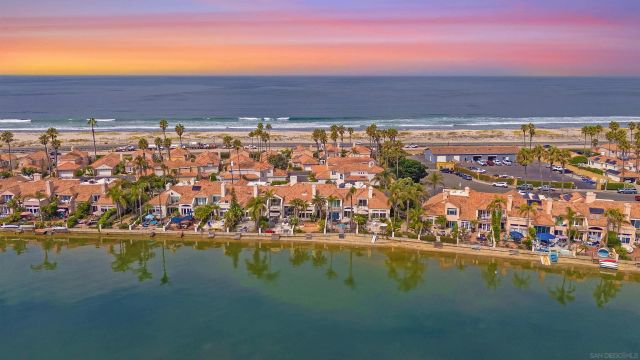 57 Tunapuna Ln, Coronado, CA 92118