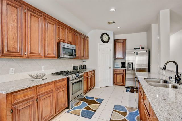 12751 Great Sands Drive, Humble, TX 77346