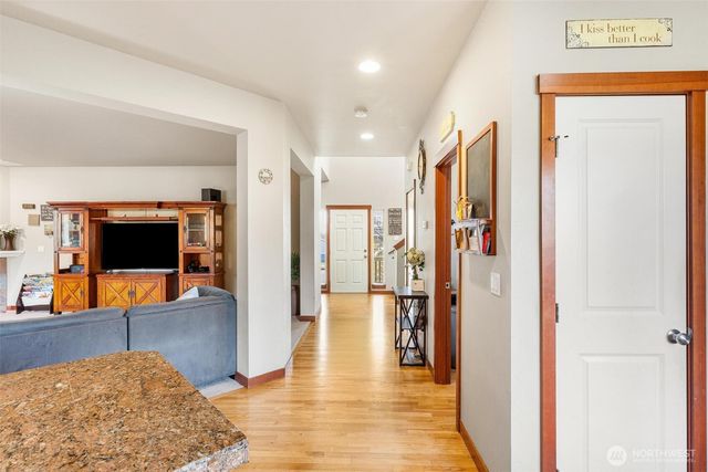 3227 80th Avenue NE, Marysville, WA 98270