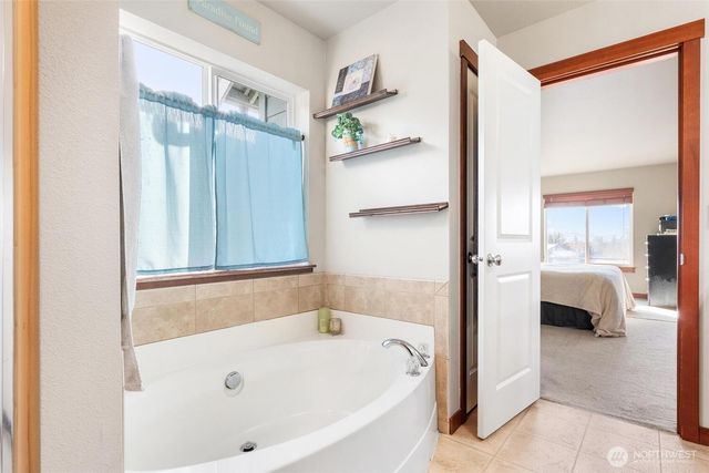 3227 80th Avenue NE, Marysville, WA 98270