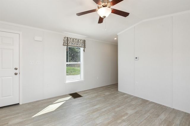 46 Brookwood Drive, Salem, NH 03079