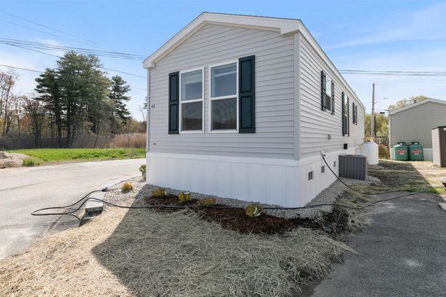 46 Brookwood Drive, Salem, NH 03079