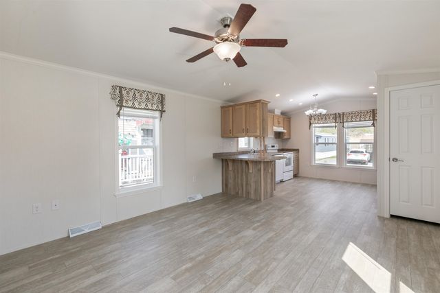46 Brookwood Drive, Salem, NH 03079