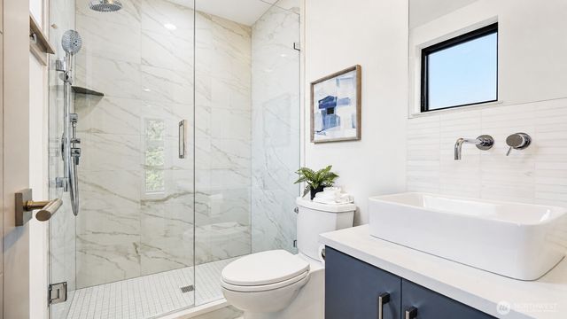 414 30th Avenue, Seattle, WA 98122