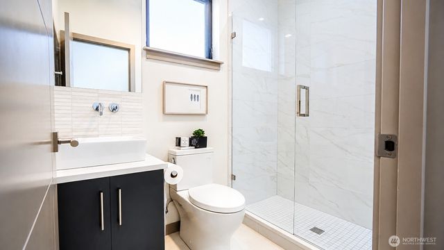 414 30th Avenue, Seattle, WA 98122