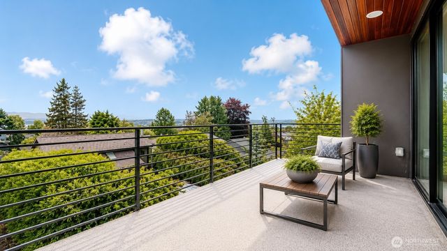 414 30th Avenue, Seattle, WA 98122