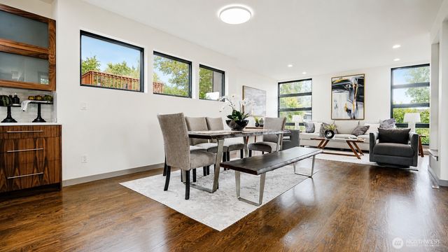 414 30th Avenue, Seattle, WA 98122