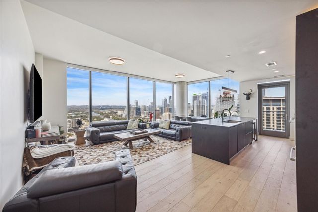 44 East Ave 4203, Austin, TX 78701