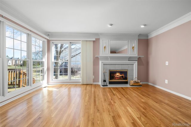 16252 Country Knoll Drive, Northville Township, MI 48168