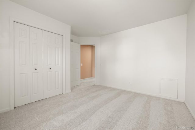 16252 Country Knoll Drive, Northville Township, MI 48168