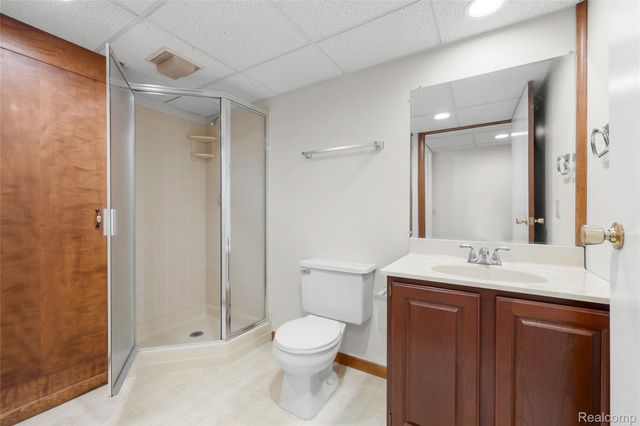 16252 Country Knoll Drive, Northville Township, MI 48168