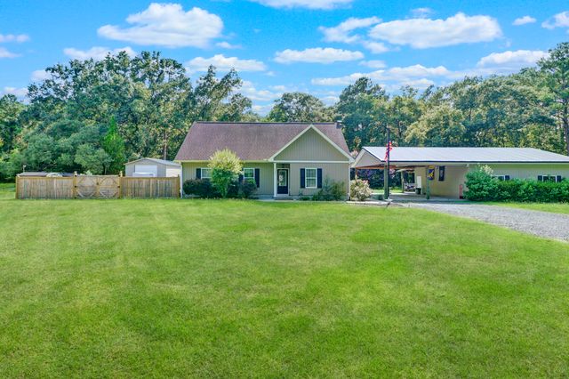 135 Gilleys Court, Summerville, SC 29483