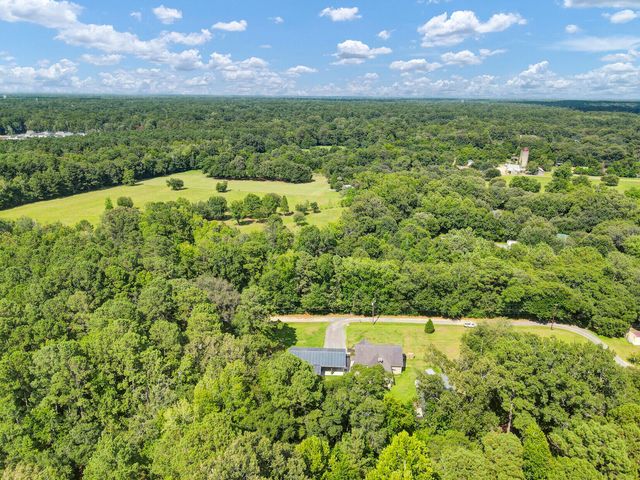 135 Gilleys Court, Summerville, SC 29483