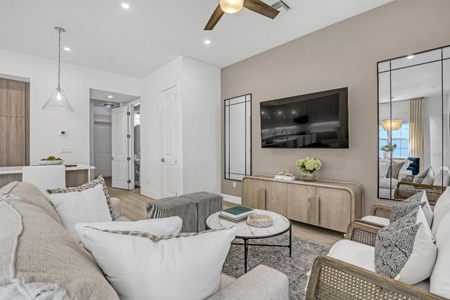 113 Royal Palm Circle, Tequesta, FL 33469