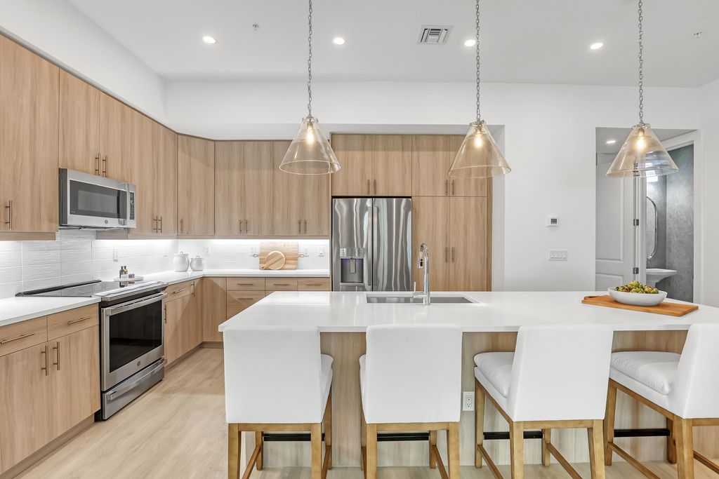 113 Royal Palm Circle, Tequesta, FL 33469