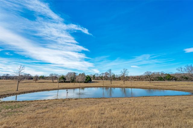 710 County Road 232, Collinsville, TX 76233