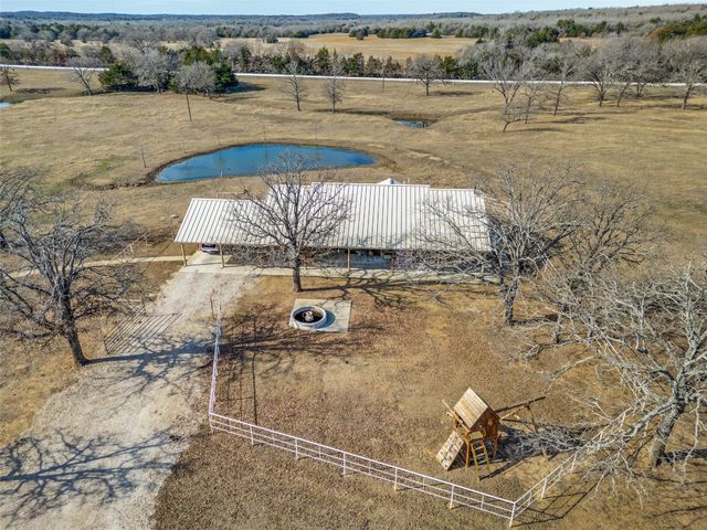 710 County Road 232, Collinsville, TX 76233