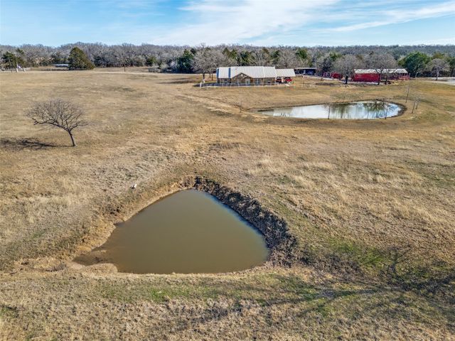 710 County Road 232, Collinsville, TX 76233