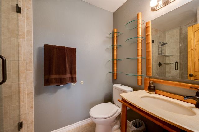 710 County Road 232, Collinsville, TX 76233