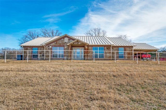 710 County Road 232, Collinsville, TX 76233