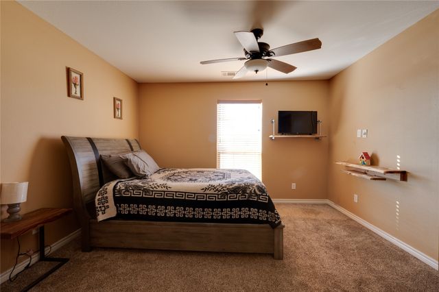 710 County Road 232, Collinsville, TX 76233