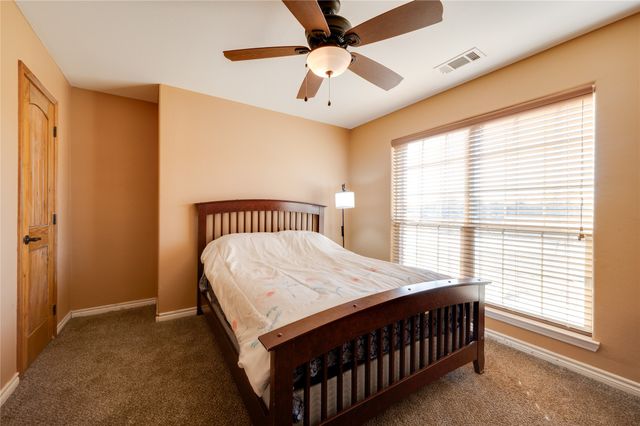 710 County Road 232, Collinsville, TX 76233