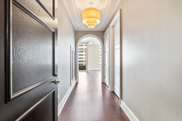 118 E Erie Street 18B, Chicago, IL 60611