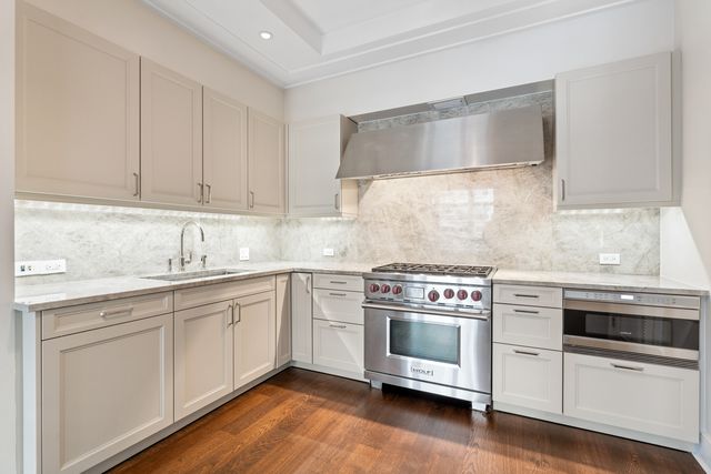 118 E Erie Street 18B, Chicago, IL 60611