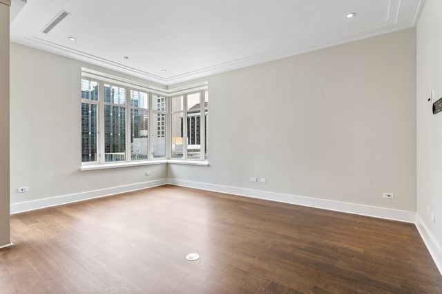 118 E Erie Street 18B, Chicago, IL 60611