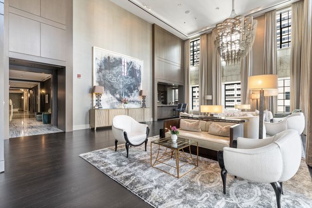 118 E Erie Street 18B, Chicago, IL 60611