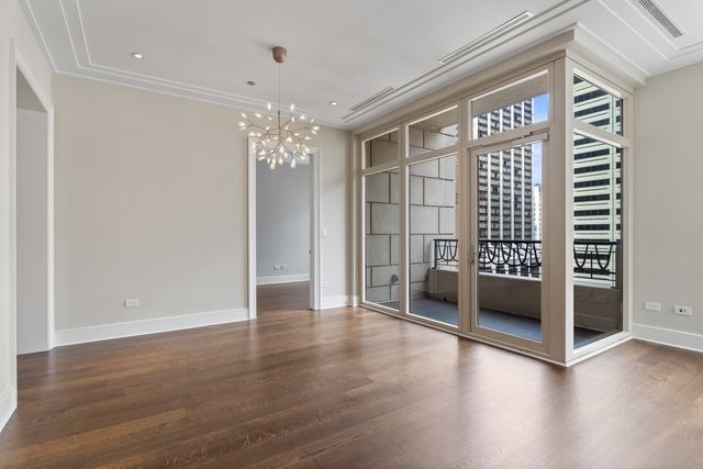 118 E Erie Street 18B, Chicago, IL 60611