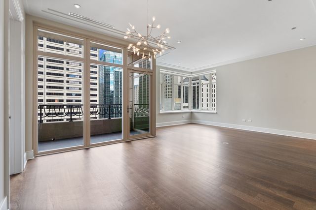 118 E Erie Street 18B, Chicago, IL 60611