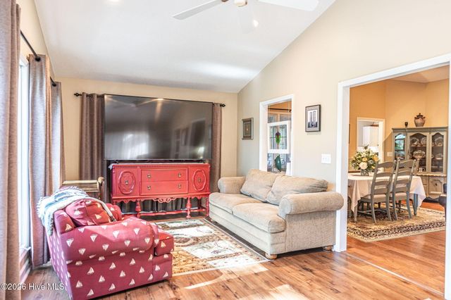 19 Highland Drive, Whispering Pines, NC 28327