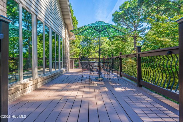 19 Highland Drive, Whispering Pines, NC 28327