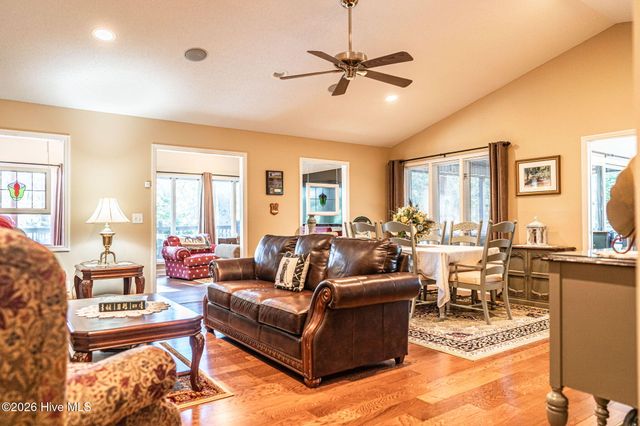 19 Highland Drive, Whispering Pines, NC 28327