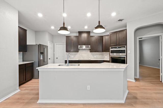 187 Lena LN, Kyle, TX 78640