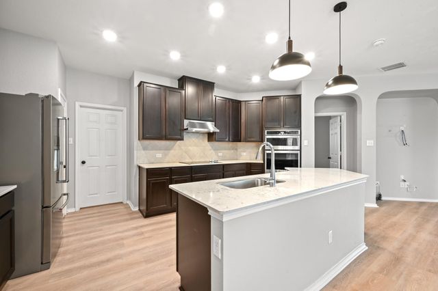 187 Lena LN, Kyle, TX 78640